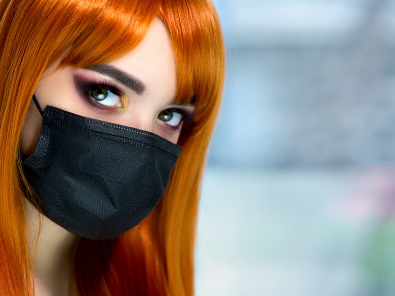 Τι αλλάζει στο μακιγιάζ όσο φοράμε μάσκα